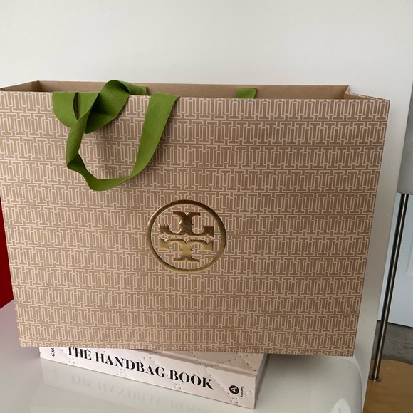 Tory Burch Kira Chevron Crossbody/ Shoulder Bag - Picture 6 of 9